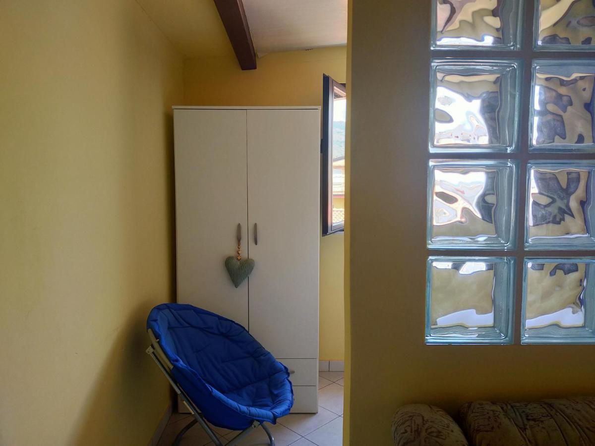 Ferienwohnung Chelsea Barracks Giardini-Naxos Exterior foto
